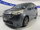 Thumbnail '4' of Honda Stepwagon