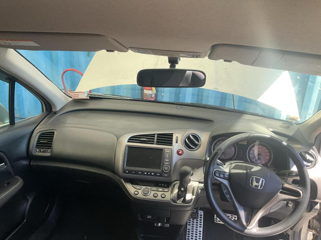 Photo '20' of Honda Stream