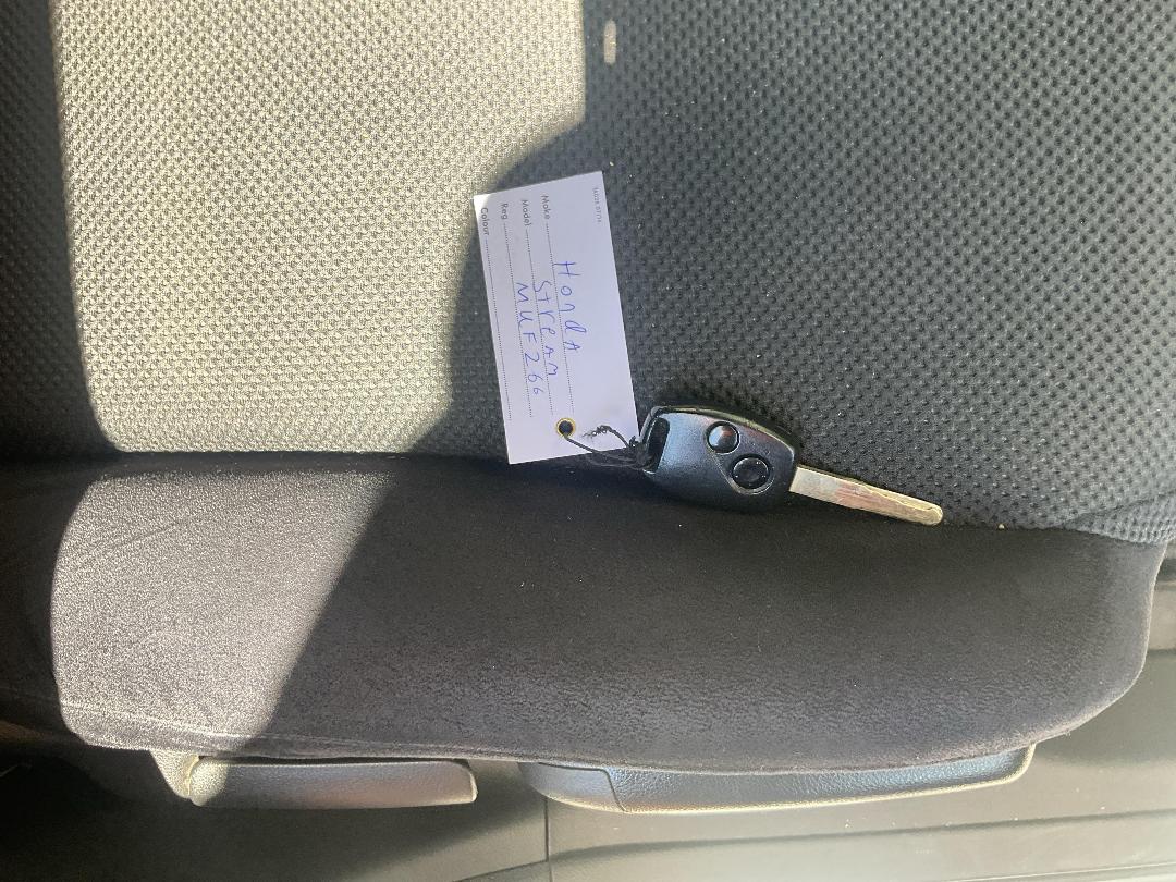 Photo '17' of Honda Stream