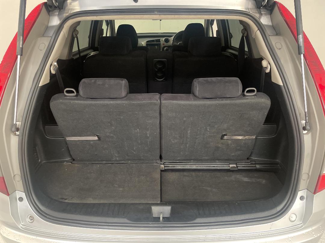 Photo '14' of Honda Stream