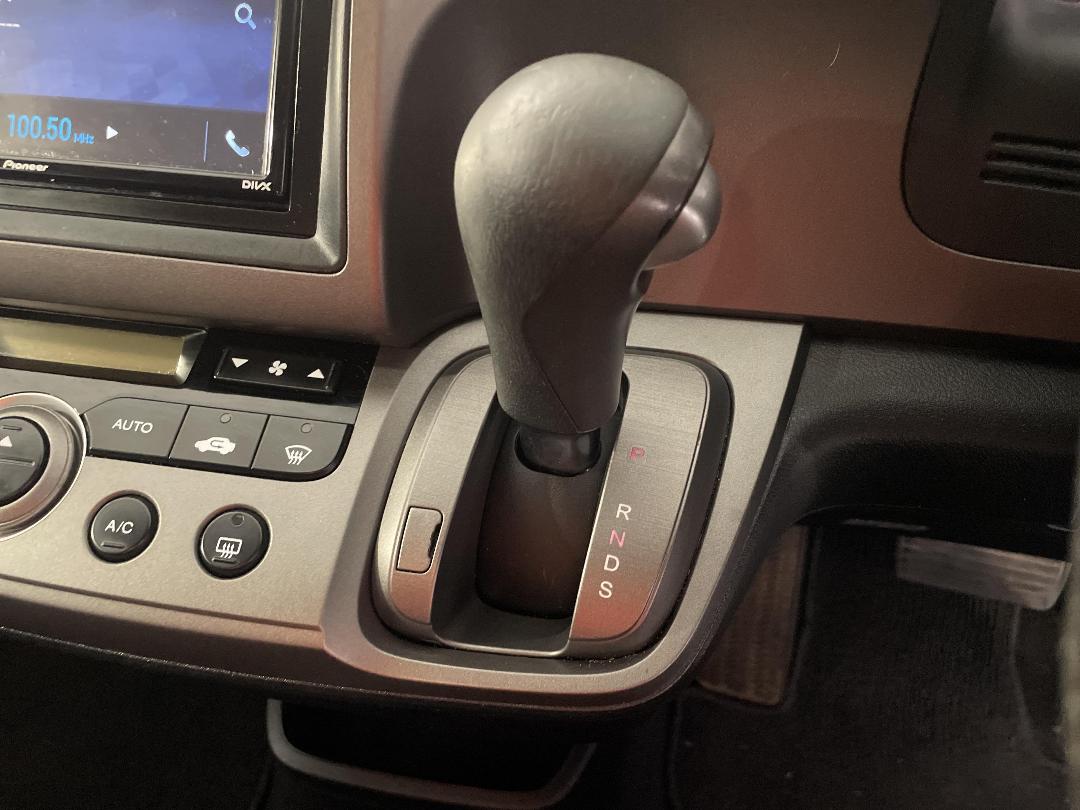 Photo '30' of Honda Stream