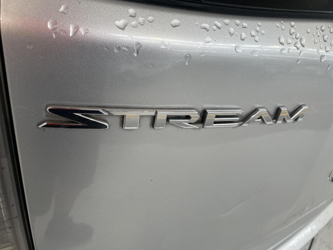 Photo '34' of Honda Stream