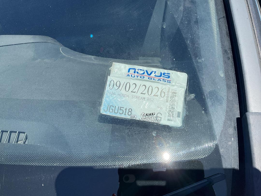 Photo '3' of Honda Stream RSZ Photo '3' of Honda Stream RSZ