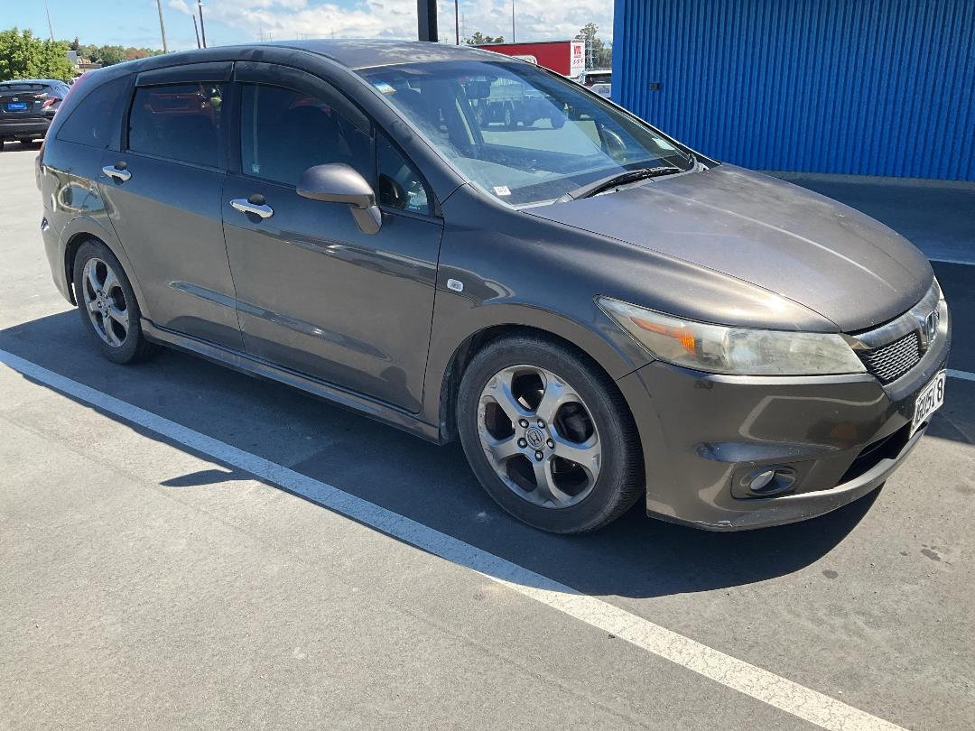 Photo '9' of Honda Stream RSZ Photo '9' of Honda Stream RSZ