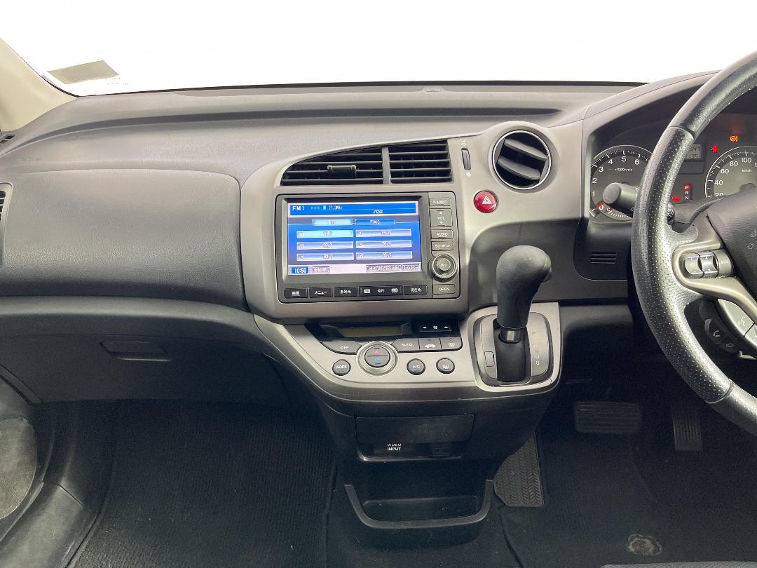 Photo '18' of Honda Stream Photo '18' of Honda Stream