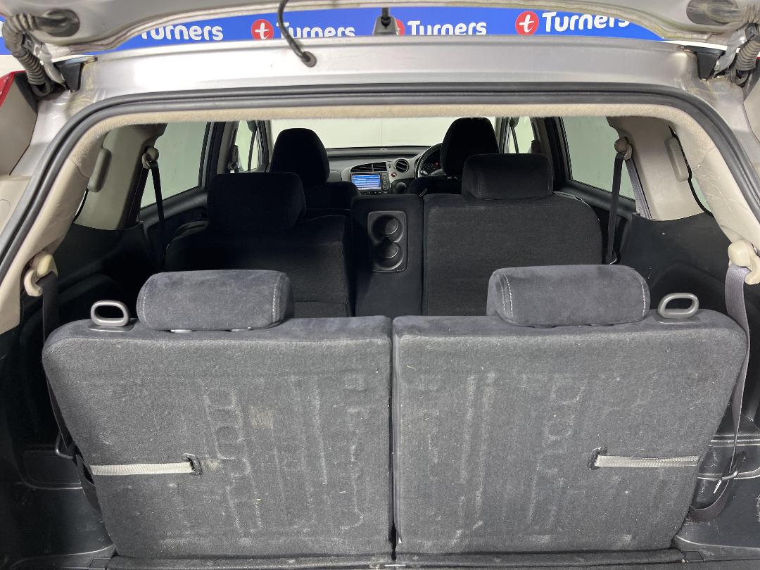 Photo '27' of Honda Stream Photo '27' of Honda Stream