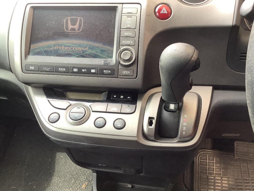 Photo '16' of Honda Stream Photo '16' of Honda Stream