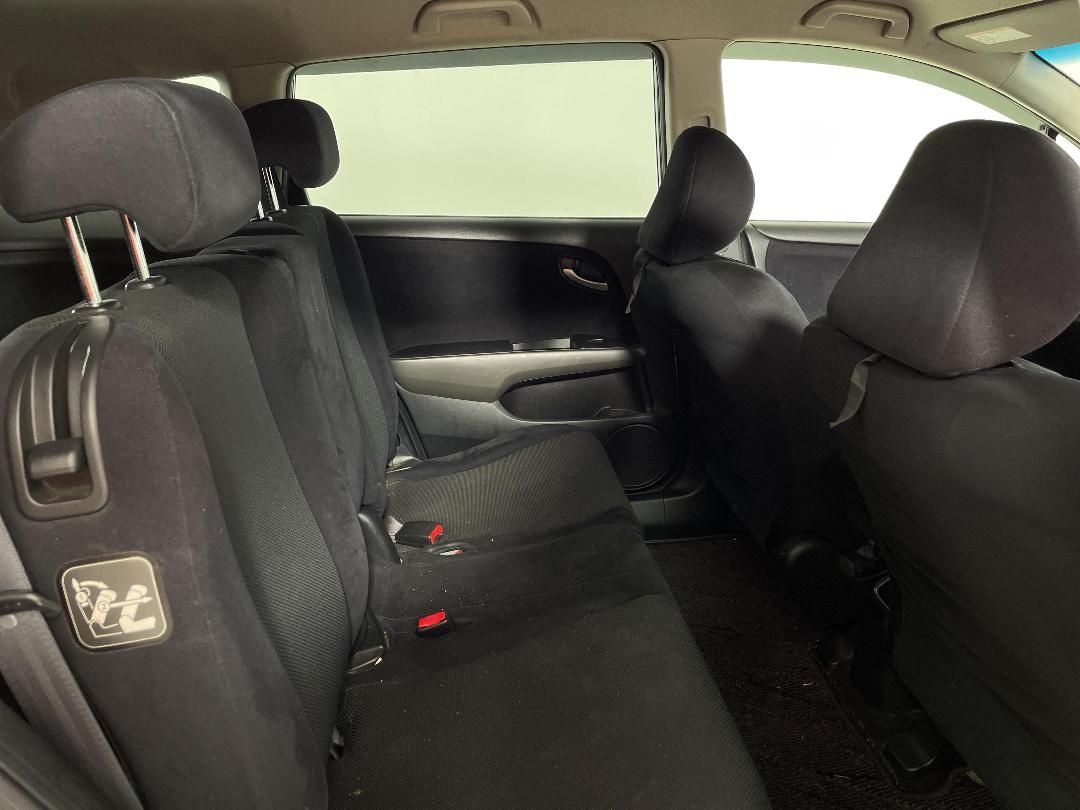 Photo '20' of Honda Stream Photo '20' of Honda Stream