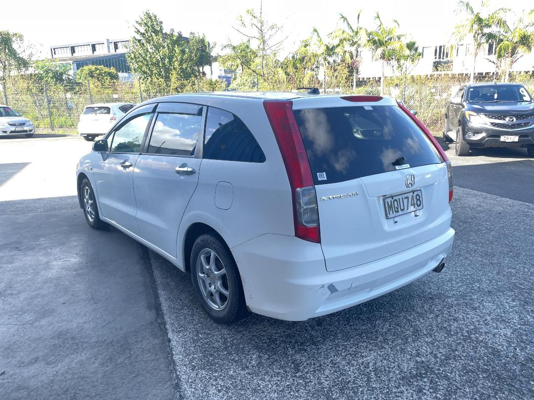 Photo '3' of Honda Stream