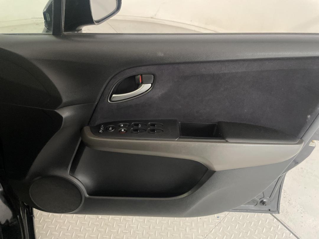 Photo '15' of Honda Stream Photo '15' of Honda Stream