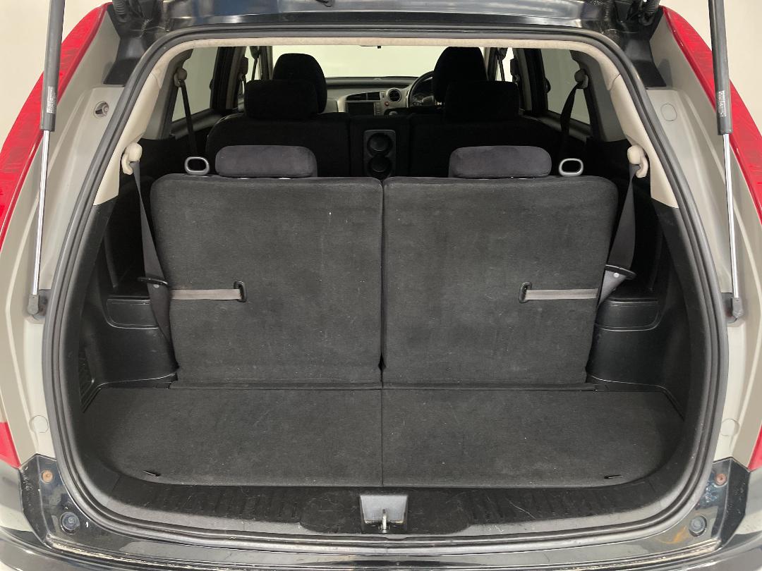 Photo '14' of Honda Stream Photo '14' of Honda Stream