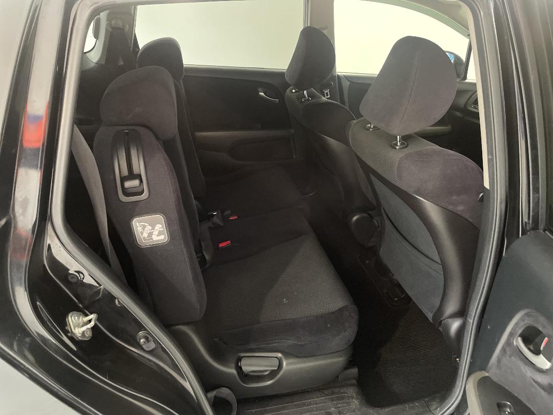 Photo '20' of Honda Stream Photo '20' of Honda Stream