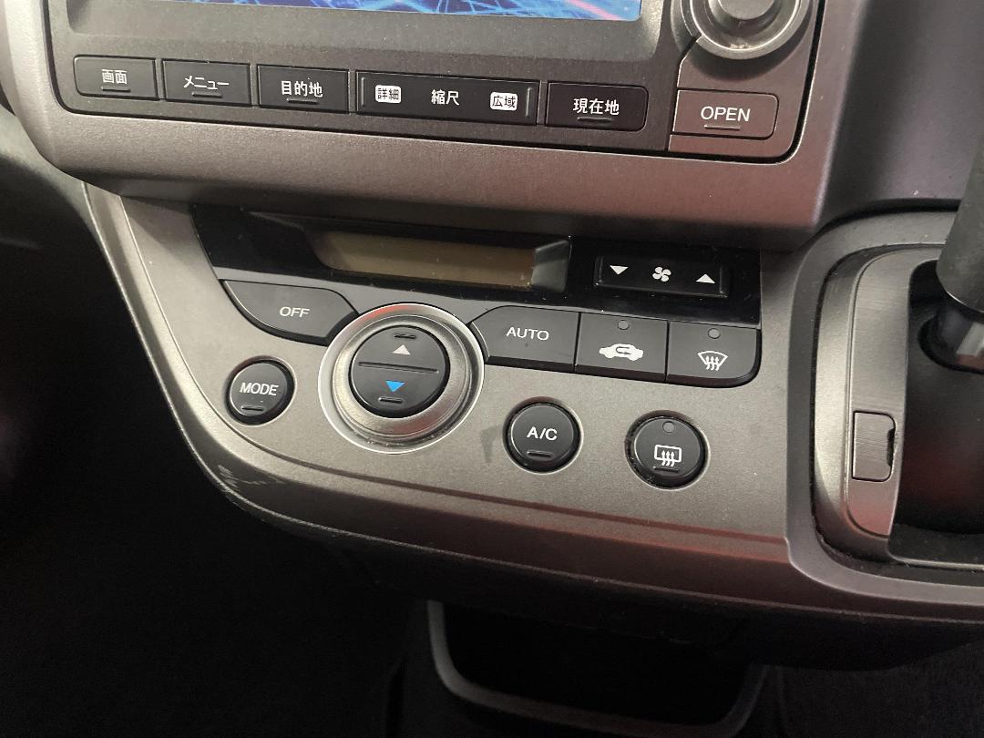 Photo '28' of Honda Stream Photo '28' of Honda Stream