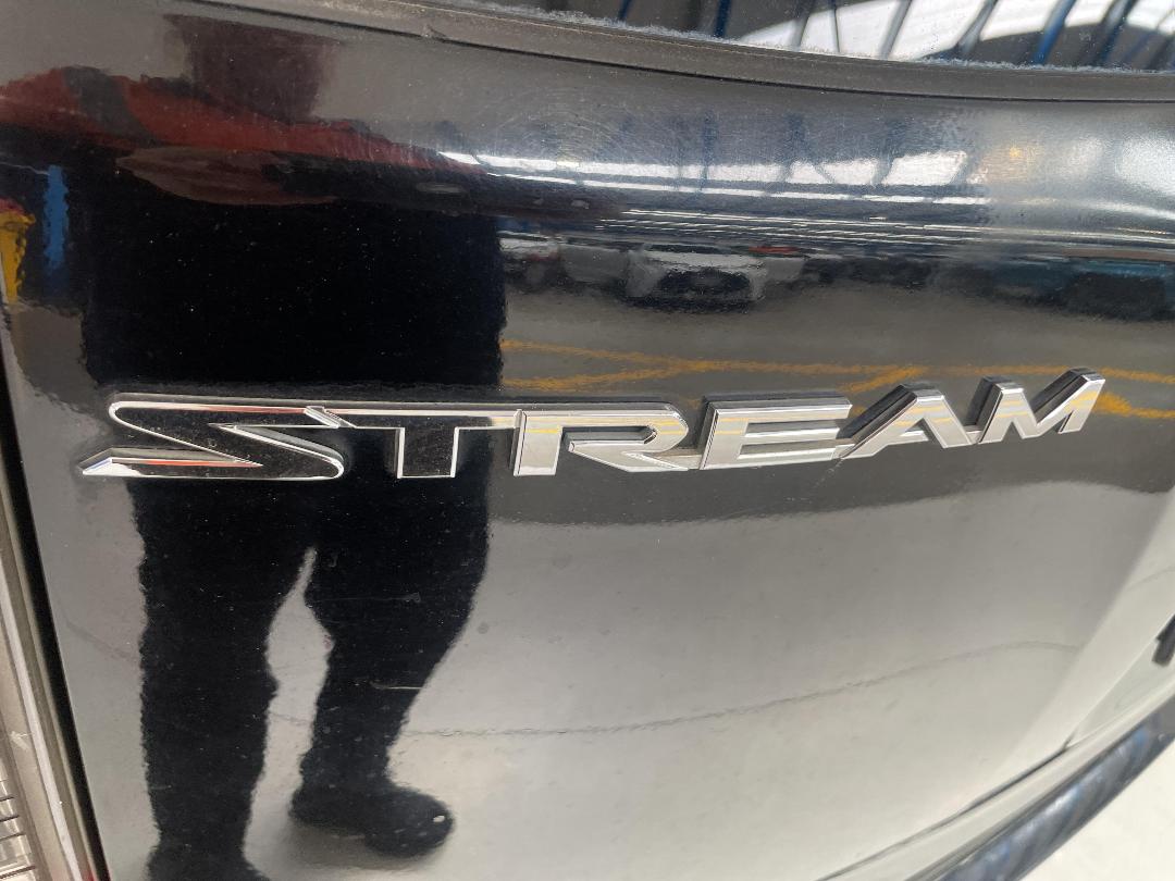 Photo '33' of Honda Stream Photo '33' of Honda Stream