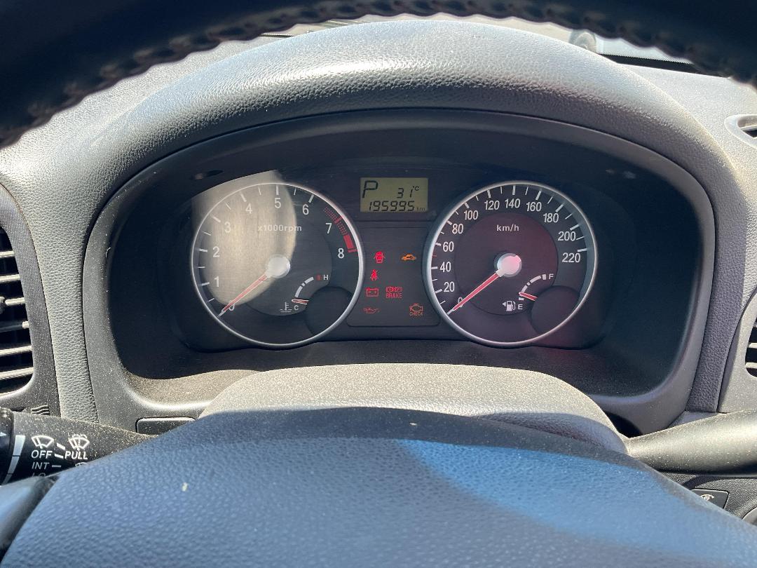 Photo '11' of Hyundai Accent Photo '11' of Hyundai Accent