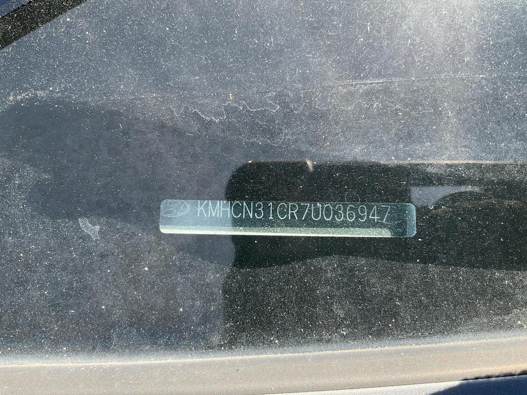 Photo '17' of Hyundai Accent Photo '17' of Hyundai Accent