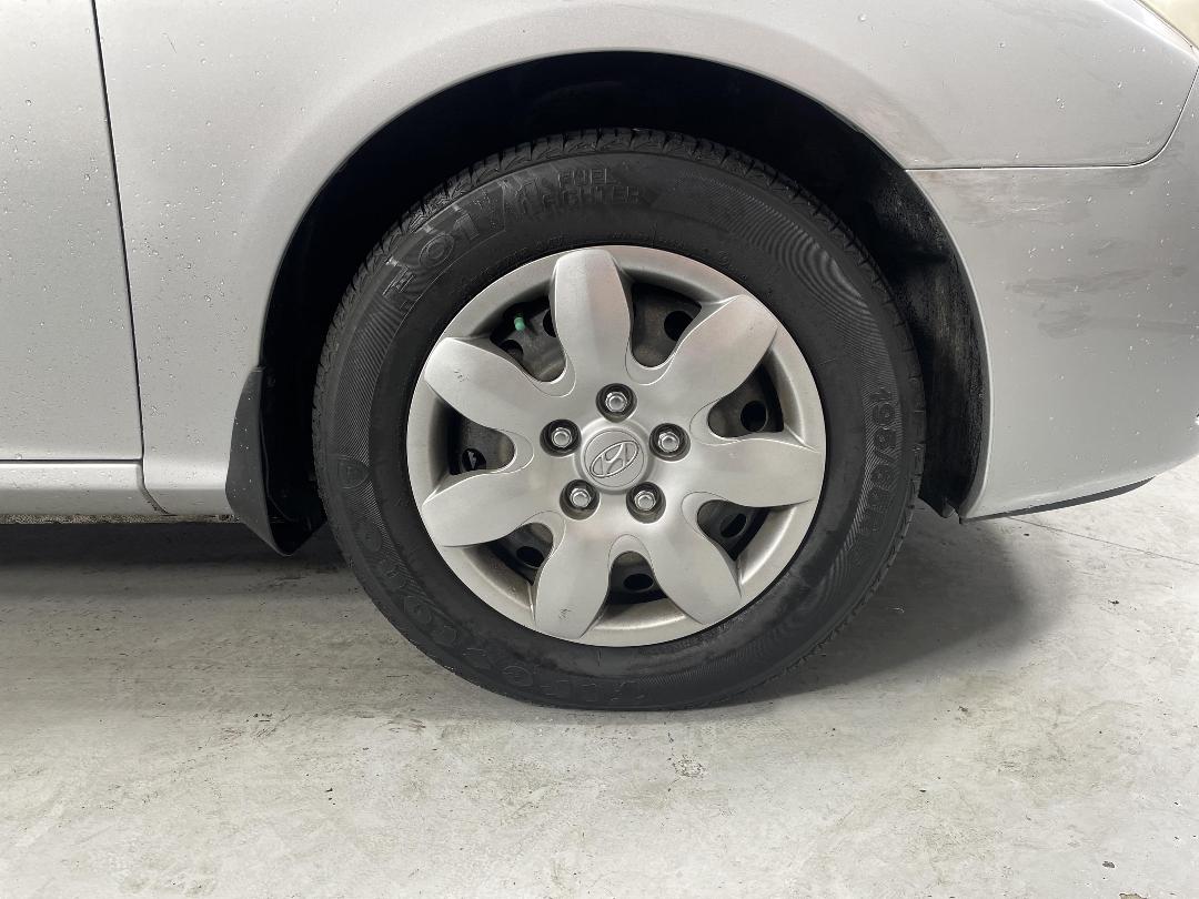 Photo '9' of Hyundai Elantra