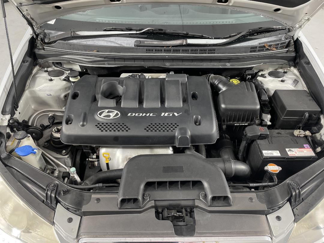 Photo '13' of Hyundai Elantra