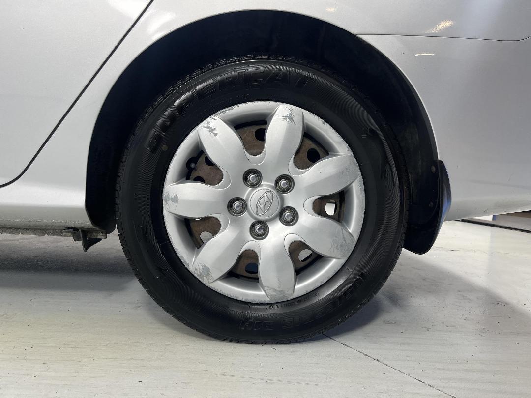 Photo '11' of Hyundai Elantra