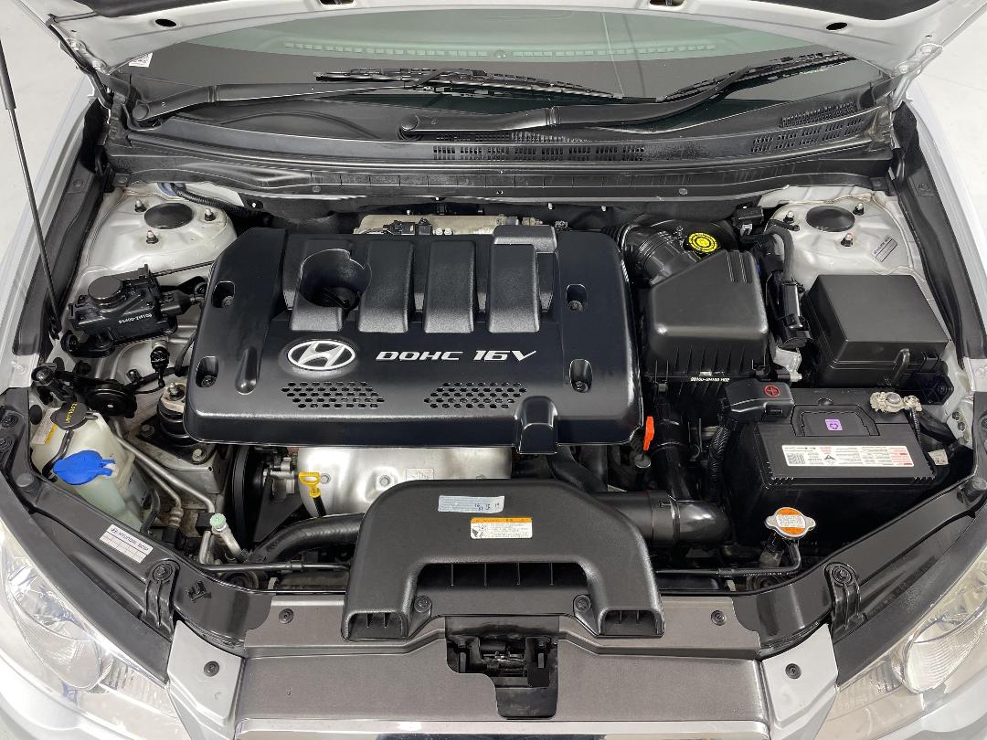 Photo '13' of Hyundai Elantra