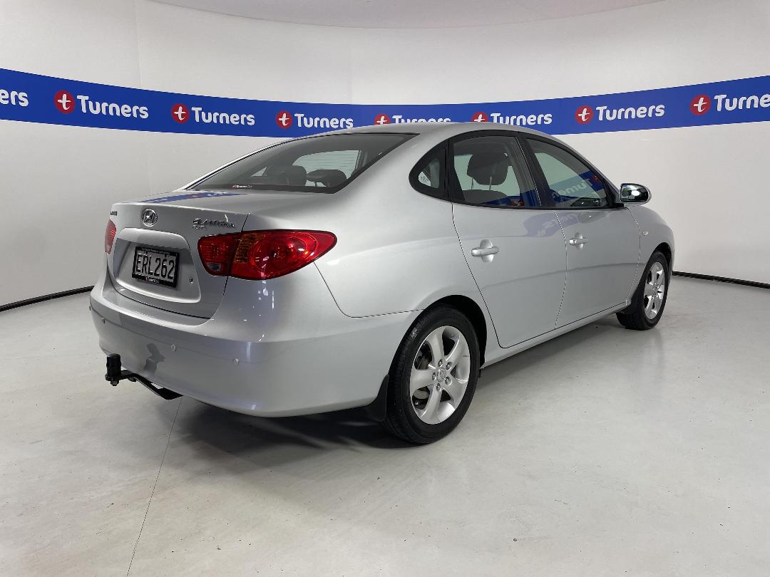 Photo '7' of Hyundai Elantra