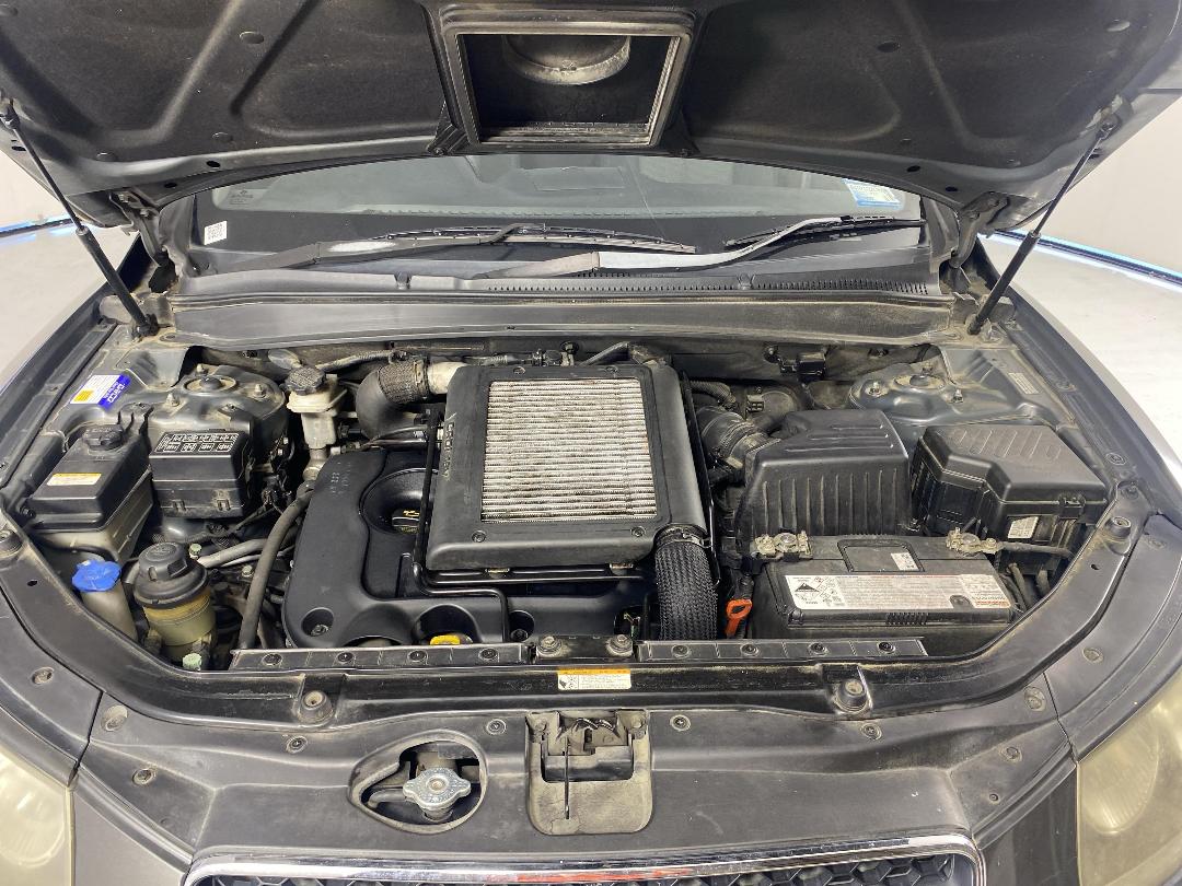 Photo '13' of Hyundai Santa FE