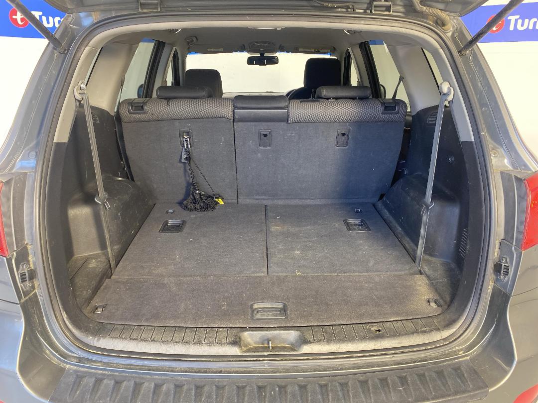 Photo '14' of Hyundai Santa FE