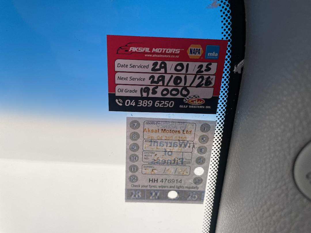 Photo '33' of Hyundai Santa FE