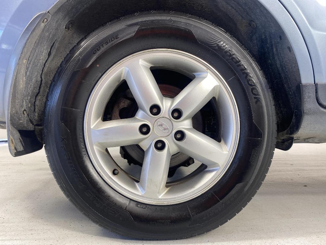 Photo '12' of Hyundai Santa FE