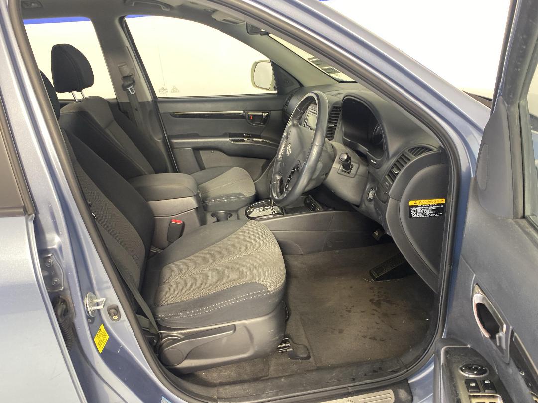 Photo '16' of Hyundai Santa FE