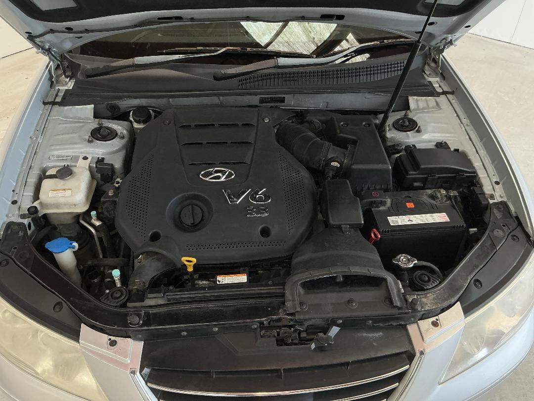 Photo '13' of Hyundai Sonata