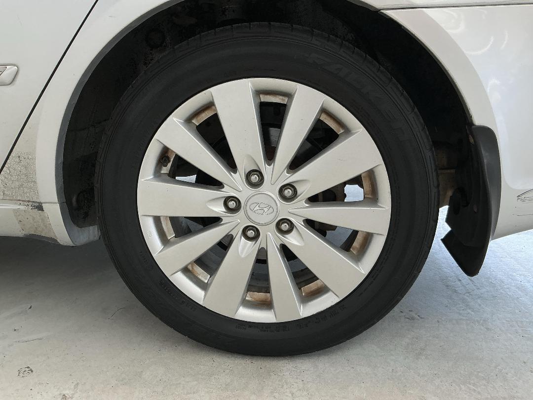 Photo '11' of Hyundai Sonata