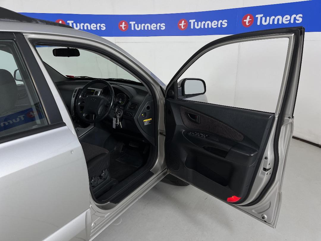 Photo '15' of Hyundai Tucson