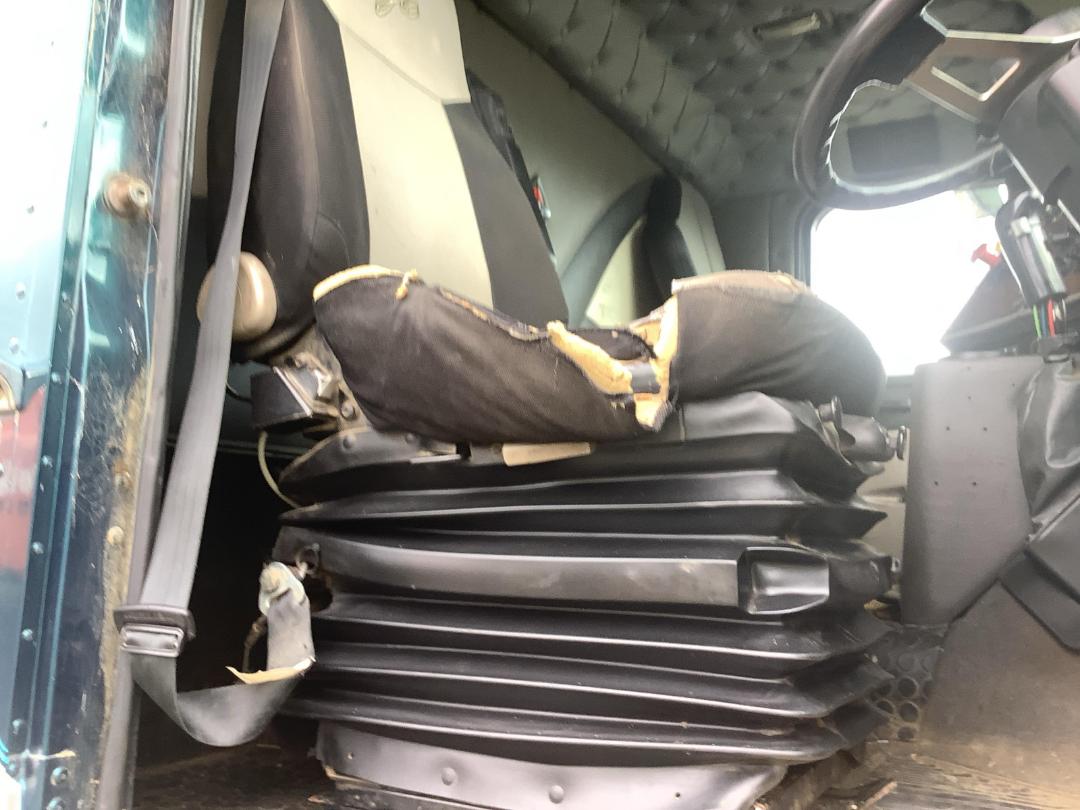 Photo '10' of International 9800 Logger Photo '10' of International 9800 Logger