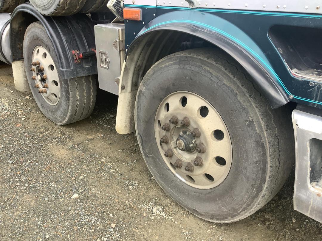 Photo '32' of International 9800 Logger Photo '32' of International 9800 Logger