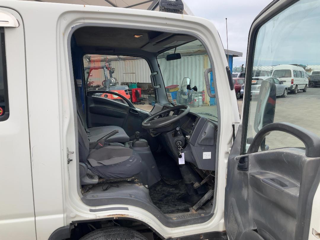 Photo '21' of Isuzu ELF NPR85AR Double Cab - Flat Deck