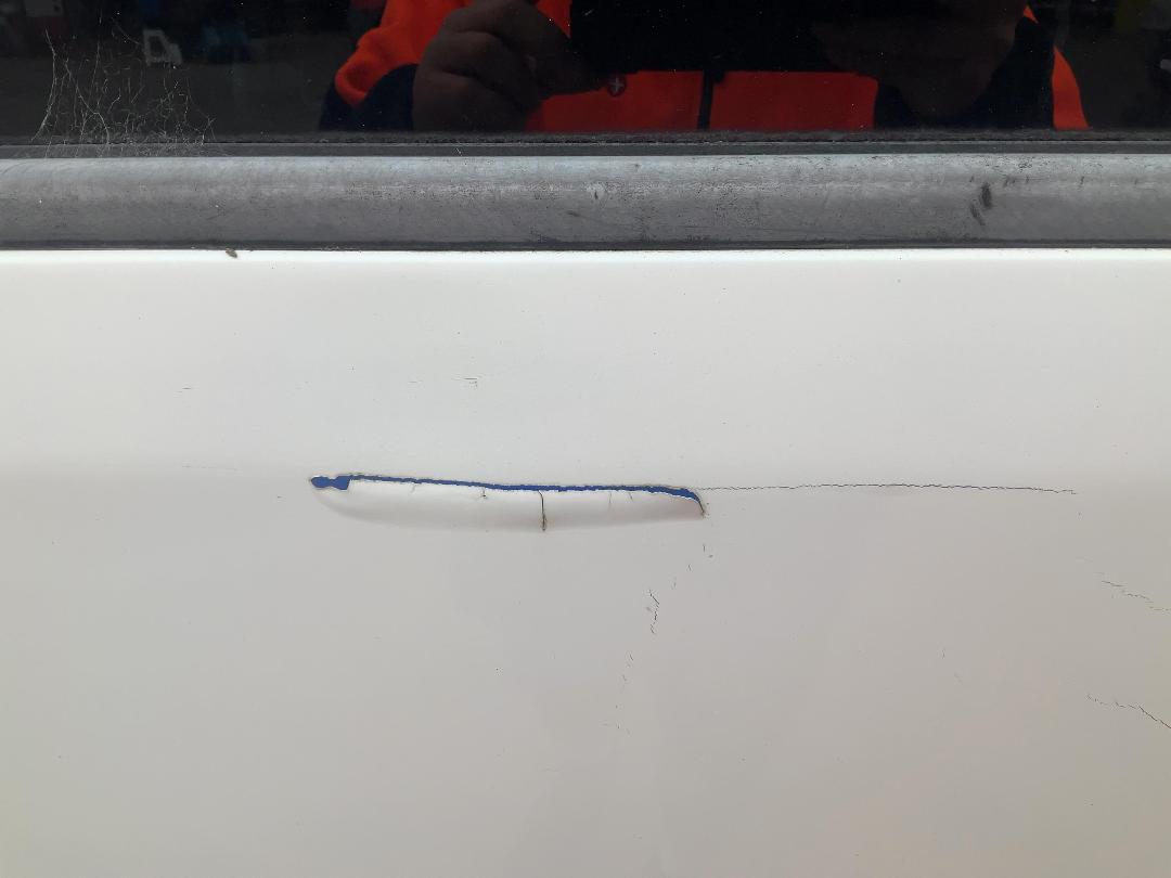 Photo '28' of Isuzu ELF NPR85AR Double Cab - Flat Deck