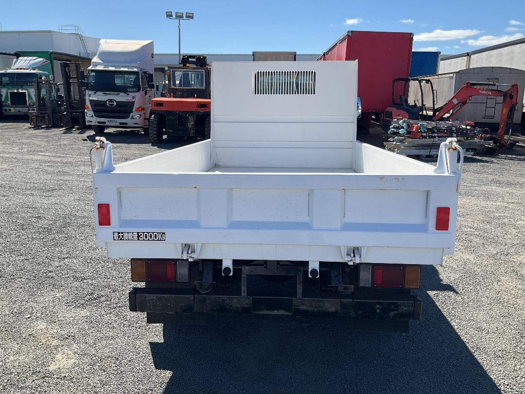 Photo '5' of Isuzu ELF Tipper Photo '5' of Isuzu ELF Tipper