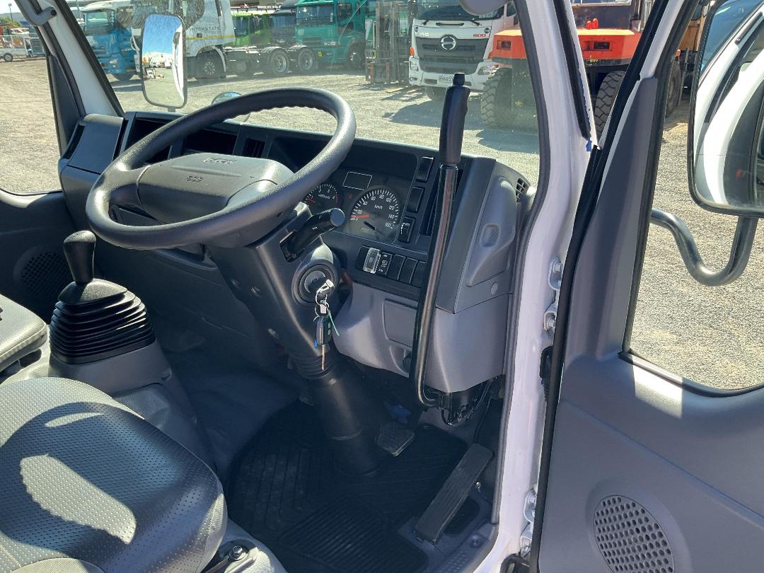 Photo '22' of Isuzu ELF Tipper Photo '22' of Isuzu ELF Tipper