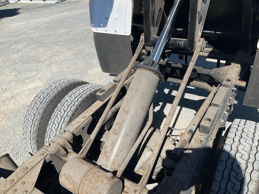 Photo '31' of Isuzu ELF Tipper Photo '31' of Isuzu ELF Tipper