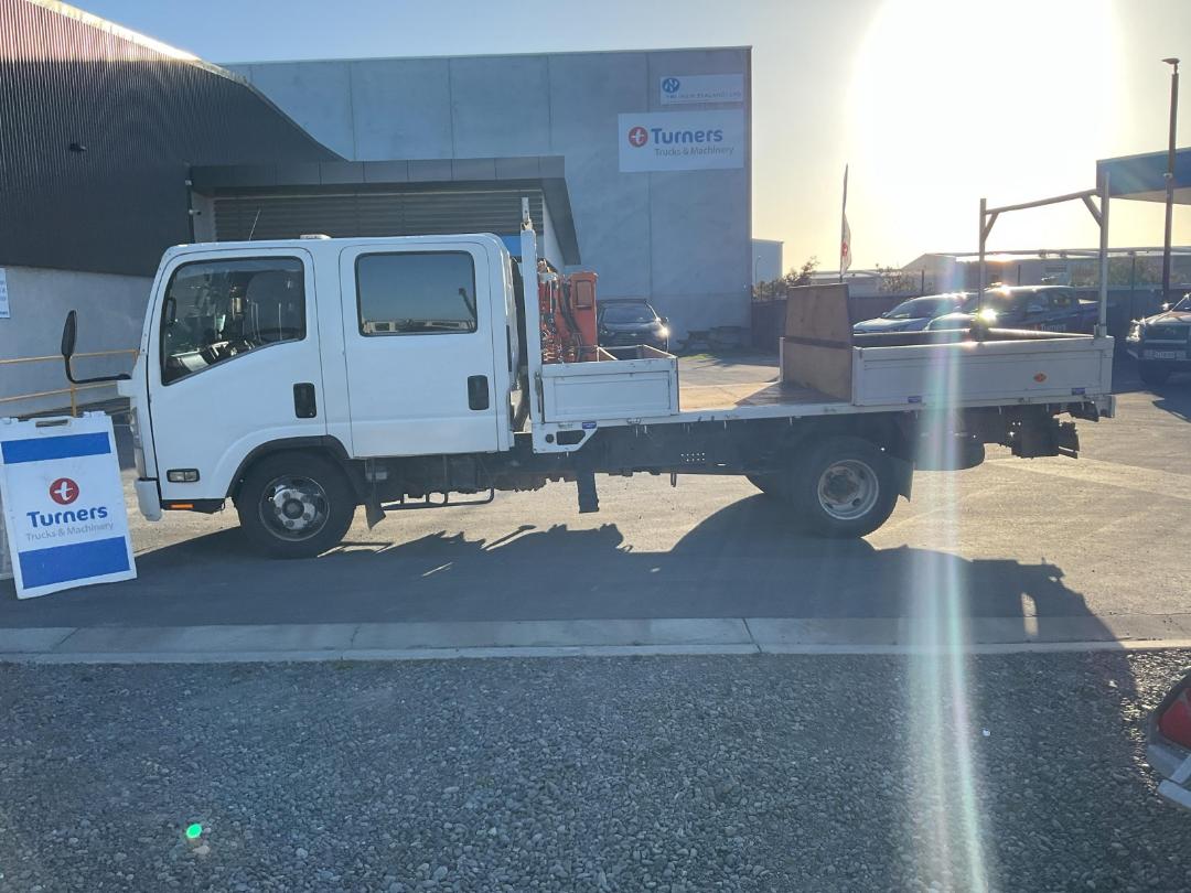 Photo '9' of Isuzu ELF Flat Deck Crane