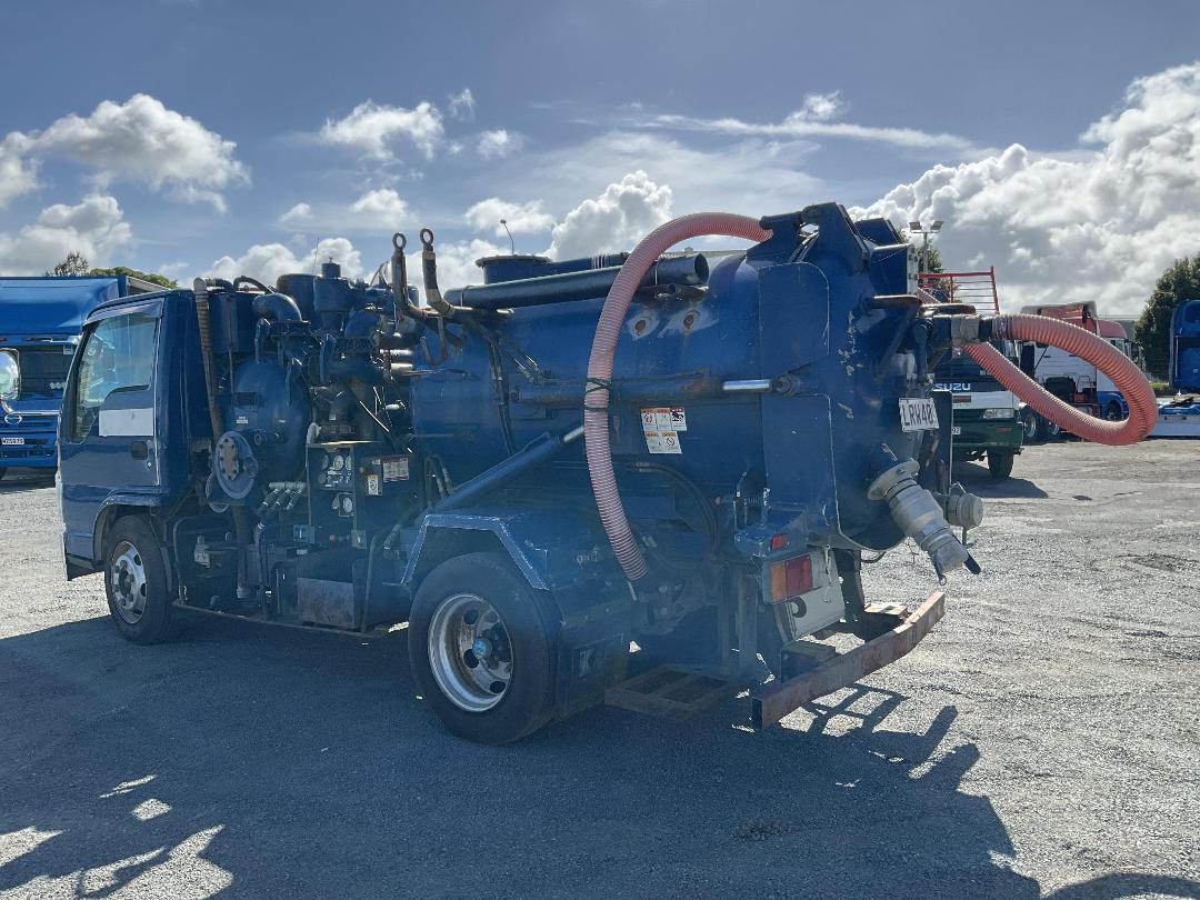Photo '8' of Isuzu ELF Sucker/Vacuum