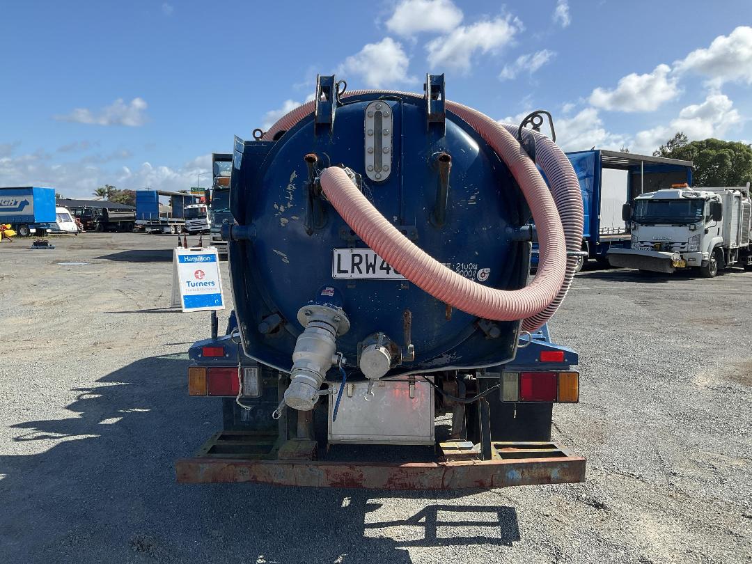 Photo '7' of Isuzu ELF Sucker/Vacuum