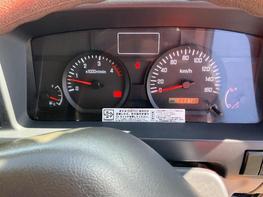 Photo '27' of Isuzu ELF Sucker/Vacuum