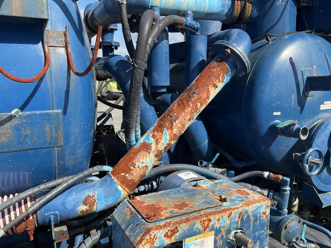 Photo '29' of Isuzu ELF Sucker/Vacuum