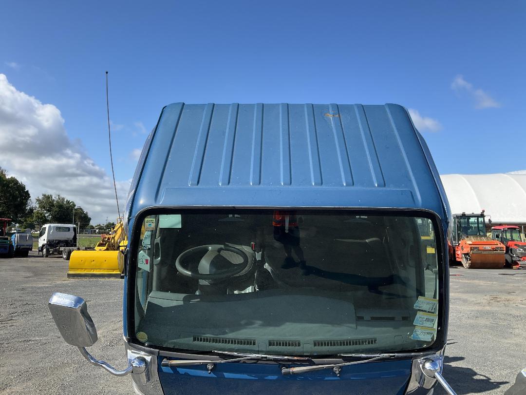 Photo '39' of Isuzu ELF Sucker/Vacuum