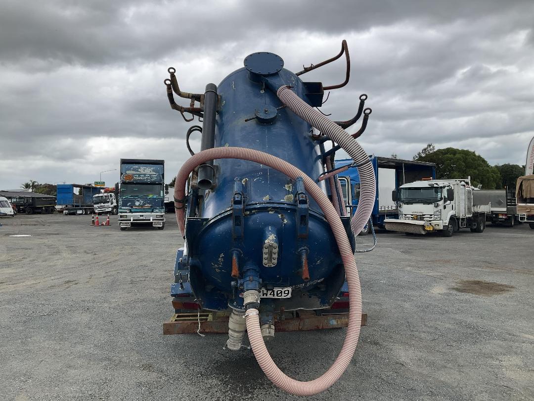 Photo '13' of Isuzu ELF Sucker/Vacuum