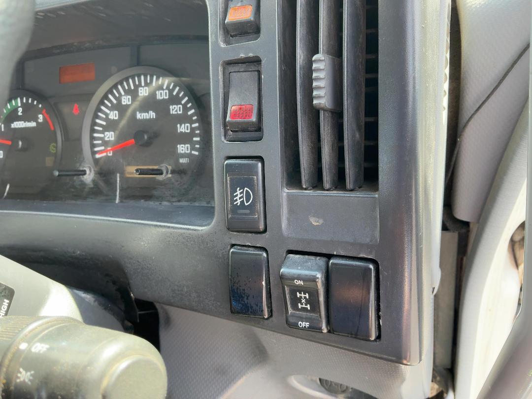 Photo '20' of Isuzu Forward FVZ Transporter