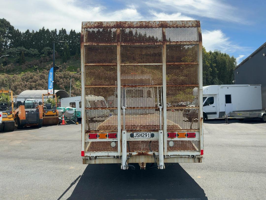 Photo '5' of Isuzu Forward FVZ Transporter