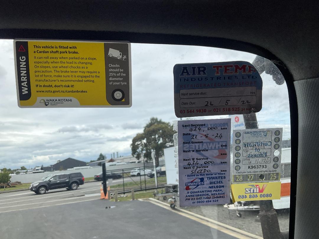 Photo '24' of Isuzu Forward FRR90 Chiller